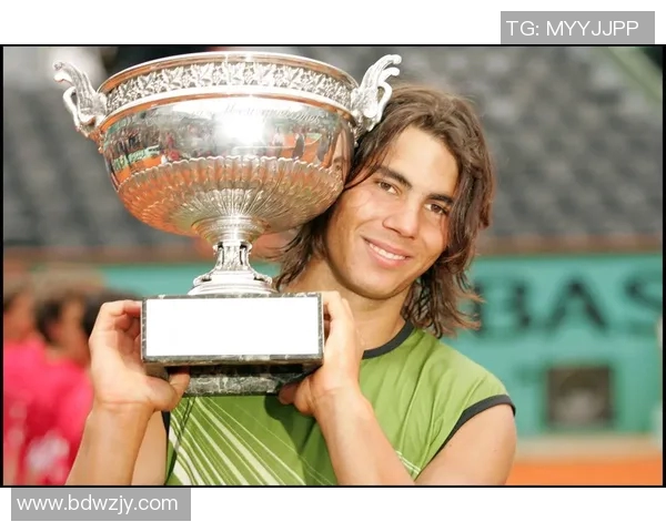 费德勒与佩拉的精彩对决：网球场上的巅峰对抗与技术较量