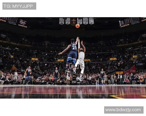 骑士与奇才精彩对决18日录像回顾全场亮点与精彩瞬间分析